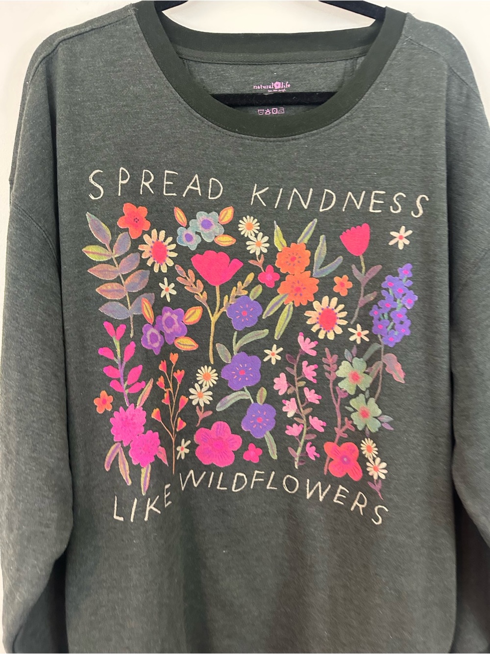 Natural Life Spread Kindness Pocket Sweatshirt Charcoal Size XXXL - Picture 3 of 6